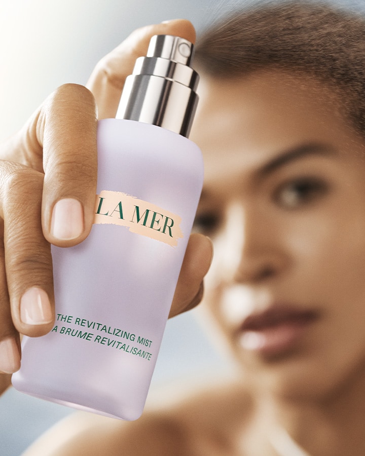 The Revitalizing Mist Revitalizes, soothes, 100ml