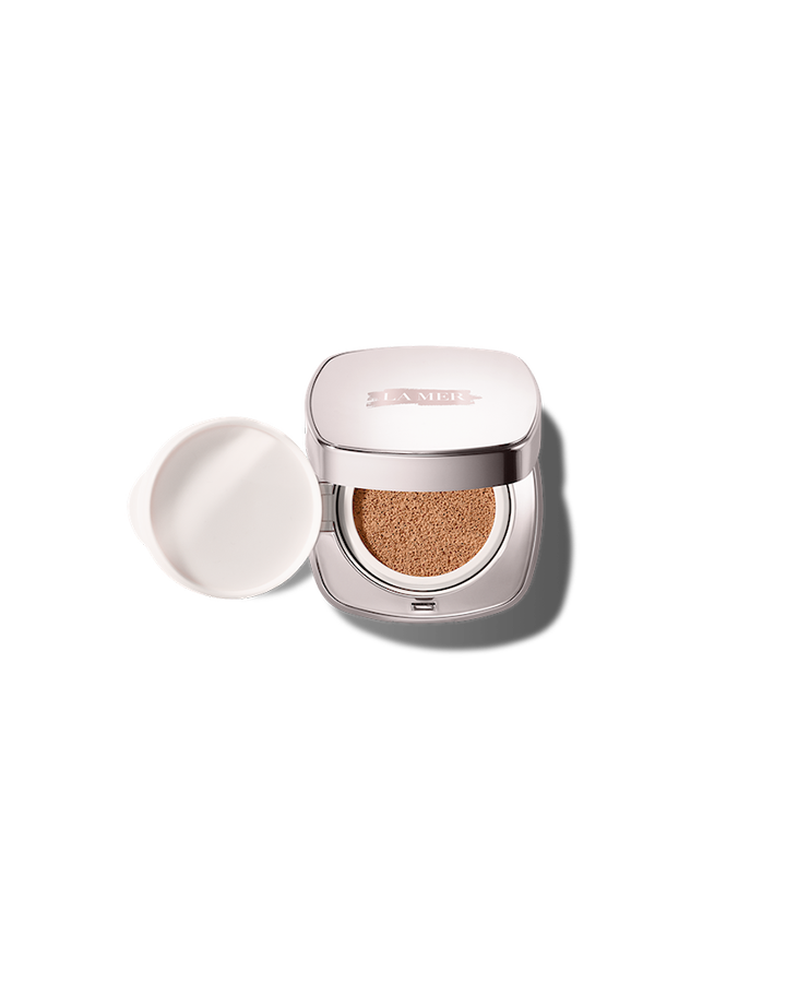 The Luminous Lifting Cushion Foundation SPF 20 by La Mer